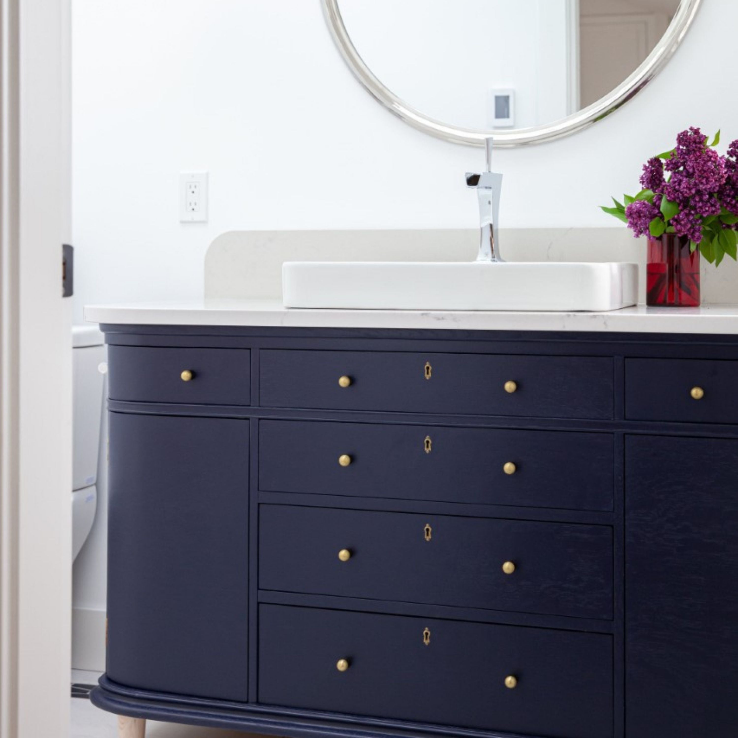 5 Easy Ways To Give Your Dated Cabinets a Makeover